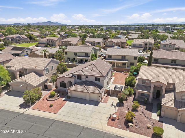 5273 W ANGELA Drive, Glendale, AZ 85308