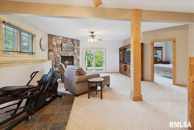 3930 BRANDY Lane, Clinton, IA 52732