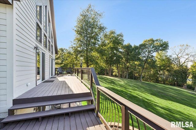 3930 BRANDY Lane, Clinton, IA 52732