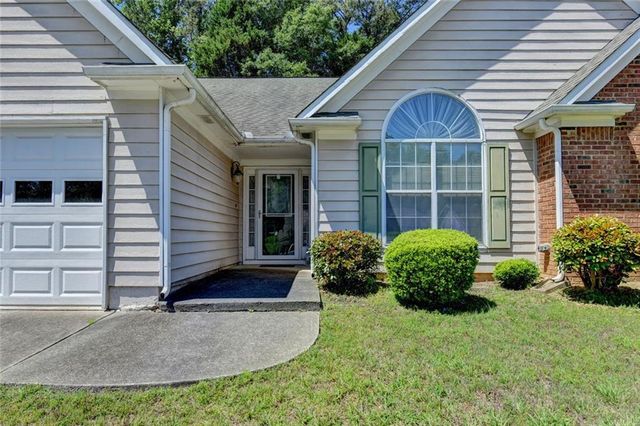 774 Steffi Court, Lawrenceville, GA 30044