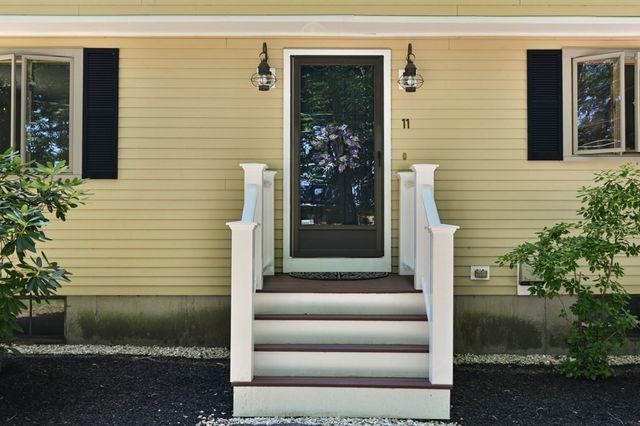 11 Elginwood Rd., Peabody, MA 01960
