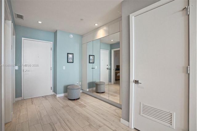 480 NE 31st St 3906, Miami, FL 33137