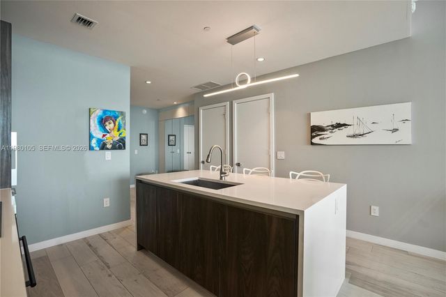 480 NE 31st St 3906, Miami, FL 33137