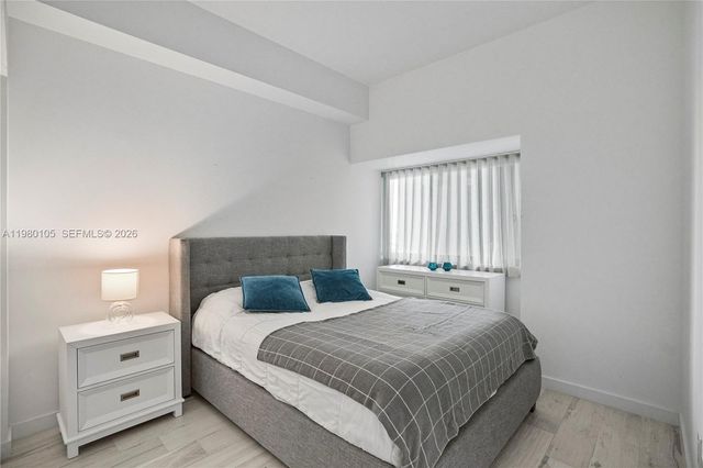 480 NE 31st St 3906, Miami, FL 33137