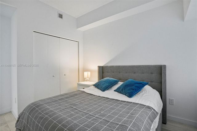 480 NE 31st St 3906, Miami, FL 33137