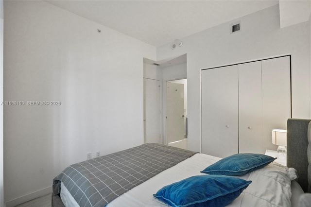 480 NE 31st St 3906, Miami, FL 33137