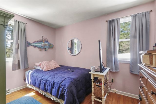 47 Cliff Rd, Bourne, MA 02532