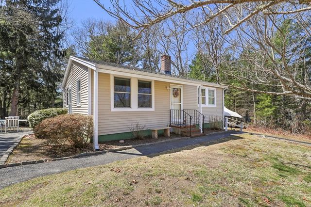 47 Cliff Rd, Bourne, MA 02532