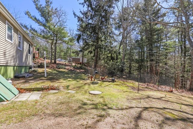 47 Cliff Rd, Bourne, MA 02532