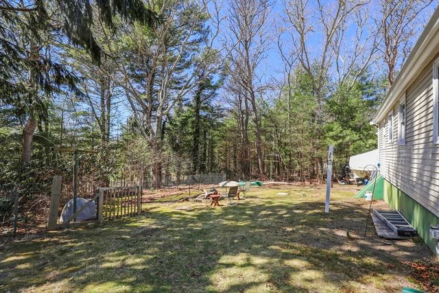 47 Cliff Rd, Bourne, MA 02532