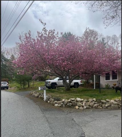 47 Cliff Rd, Bourne, MA 02532