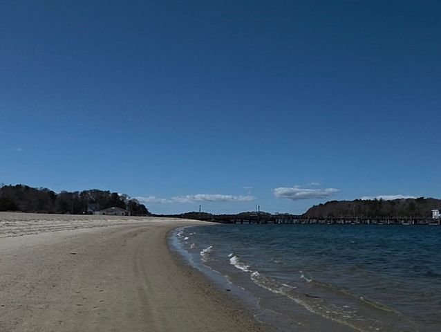 47 Cliff Rd, Bourne, MA 02532