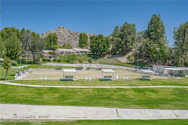 19534 Eleven Court, Newhall, CA 91321