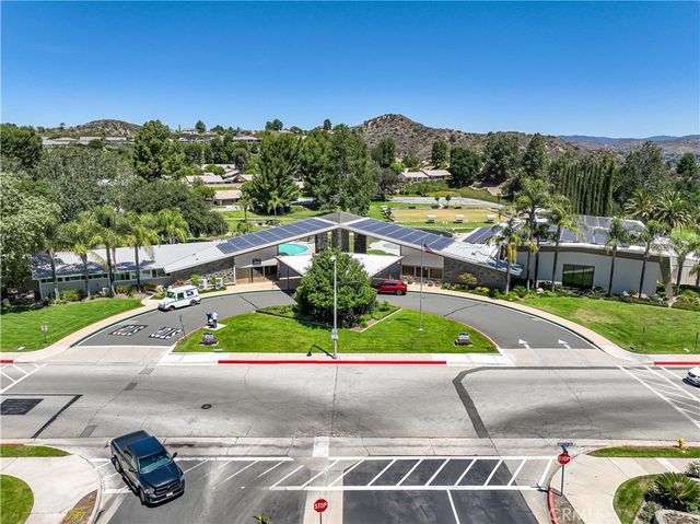 19534 Eleven Court, Newhall, CA 91321