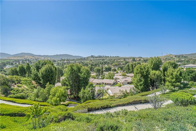 19534 Eleven Court, Newhall, CA 91321