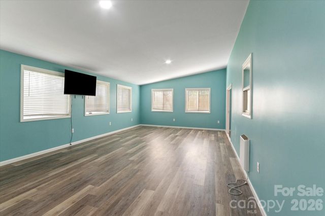 84 Poplar Street, Brevard, NC 28712