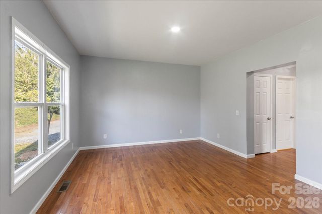 84 Poplar Street, Brevard, NC 28712