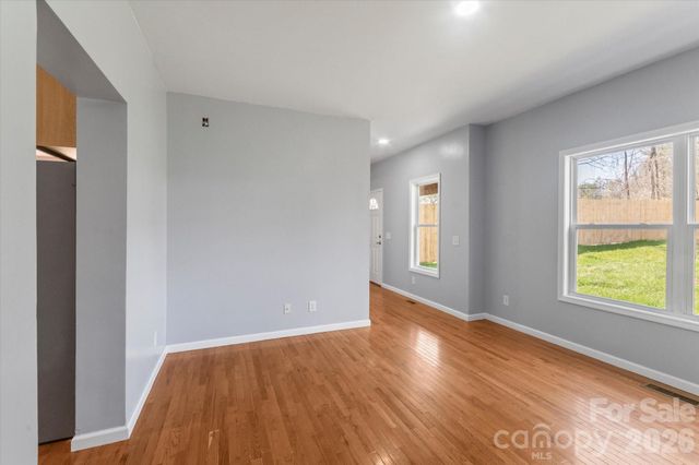 84 Poplar Street, Brevard, NC 28712