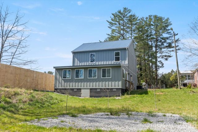 84 Poplar Street, Brevard, NC 28712