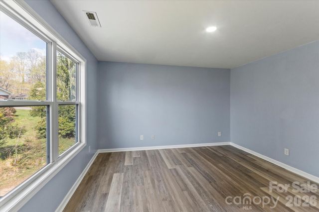84 Poplar Street, Brevard, NC 28712