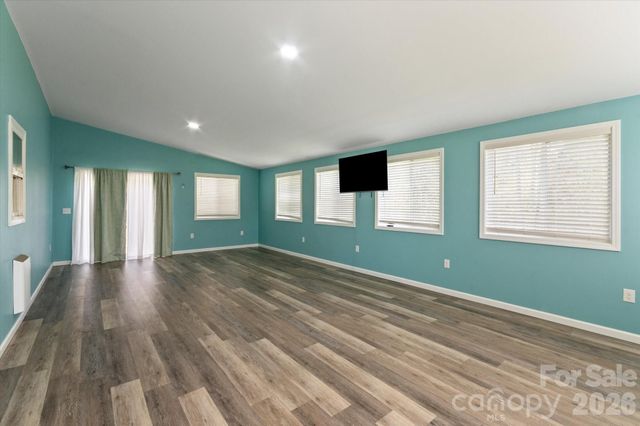 84 Poplar Street, Brevard, NC 28712