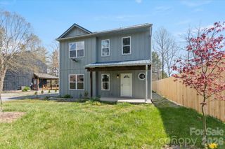 84 Poplar Street, Brevard, NC 28712