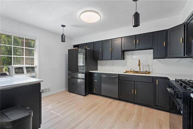 6307 Shallowford Way, Douglasville, GA 30135