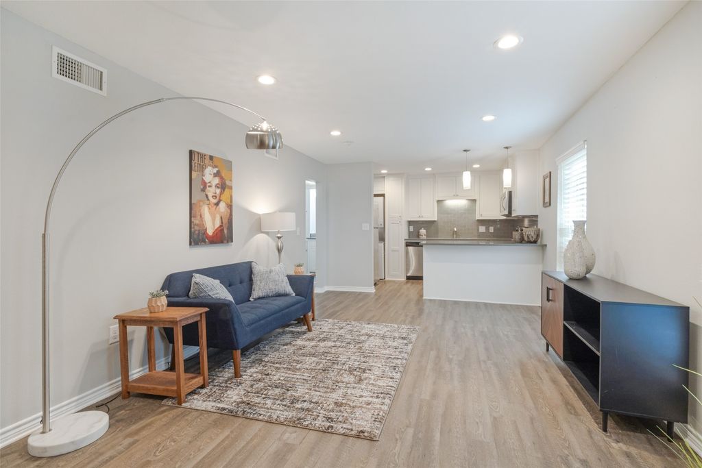 5326 Fleetwood Oaks Avenue 147, Dallas, TX 75235 — photo 3