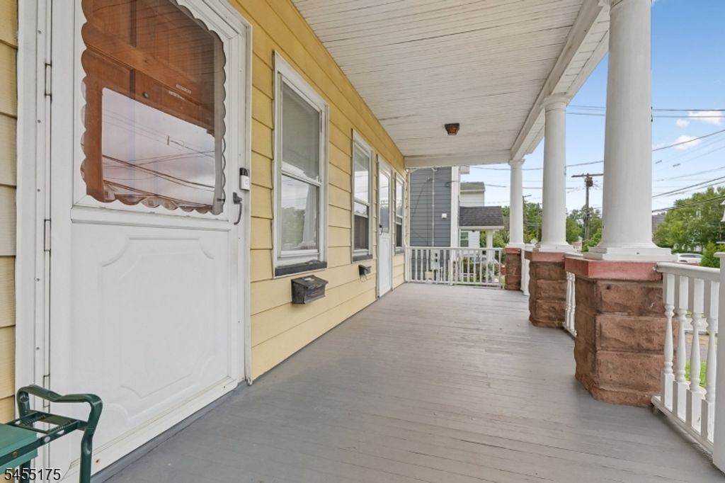 20 Blaine St, Millburn Twp., NJ 07041 — photo 5