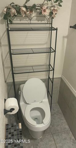 10 S Date St, Toppenish, WA 98948