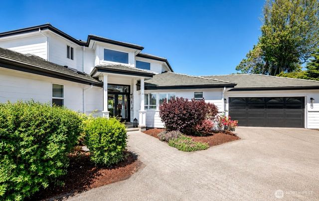 41 Leschi Drive, Steilacoom, WA 98388