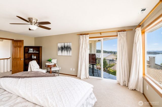 41 Leschi Drive, Steilacoom, WA 98388