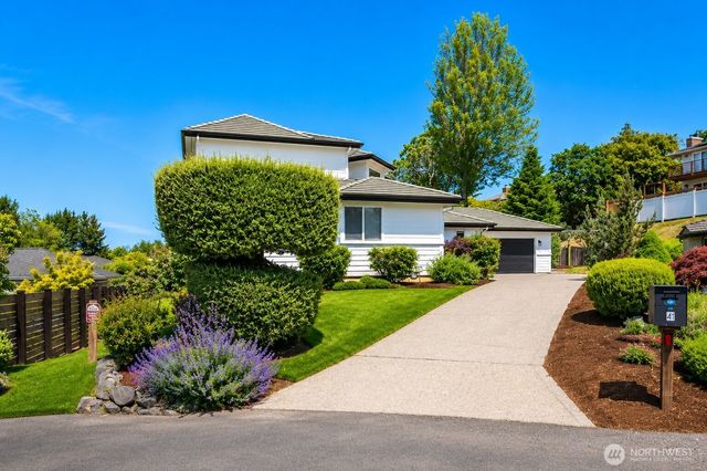 41 Leschi Drive, Steilacoom, WA 98388