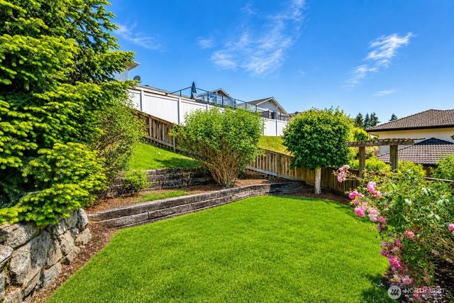 41 Leschi Drive, Steilacoom, WA 98388