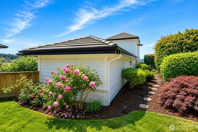 41 Leschi Drive, Steilacoom, WA 98388