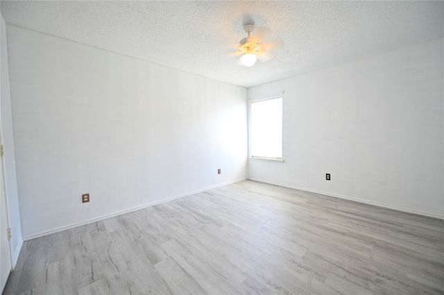 1631 Mt Zion Drive, Arlington, TX 76018