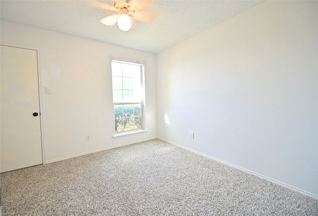 1631 Mt Zion Drive, Arlington, TX 76018