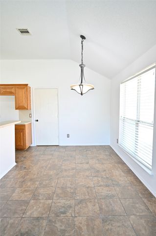 1631 Mt Zion Drive, Arlington, TX 76018