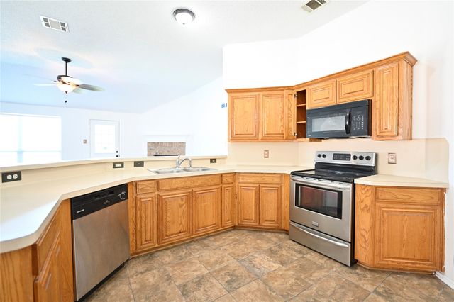 1631 Mt Zion Drive, Arlington, TX 76018