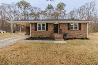 319 East Hampton Avenue, Honea Path, SC 29654