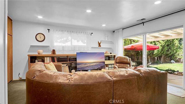 6919 Bianca, Van Nuys, CA 91406