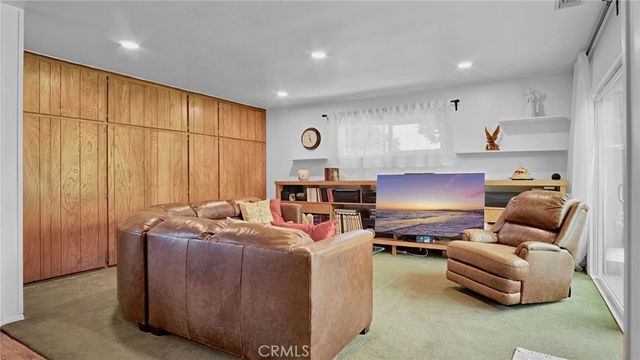 6919 Bianca, Van Nuys, CA 91406