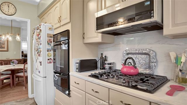 6919 Bianca, Van Nuys, CA 91406