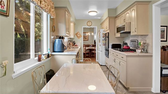 6919 Bianca, Van Nuys, CA 91406