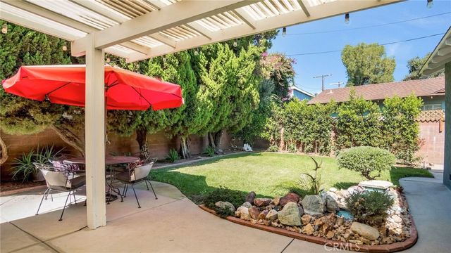 6919 Bianca, Van Nuys, CA 91406