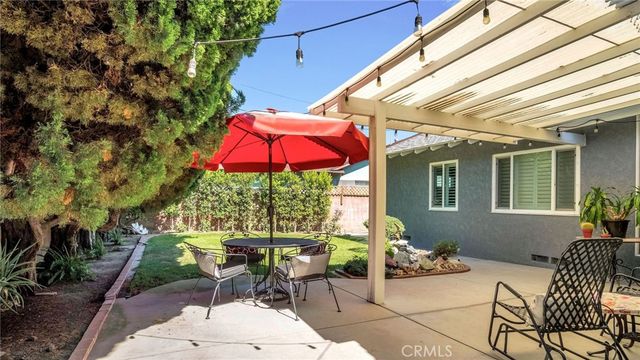 6919 Bianca, Van Nuys, CA 91406