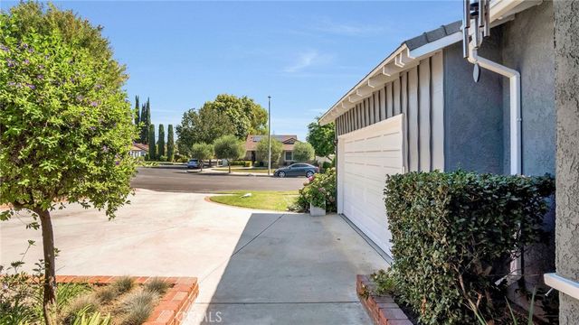 6919 Bianca, Van Nuys, CA 91406