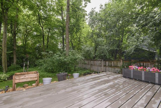 5253 W Woodland DRIVE, Brown Deer, WI 53223