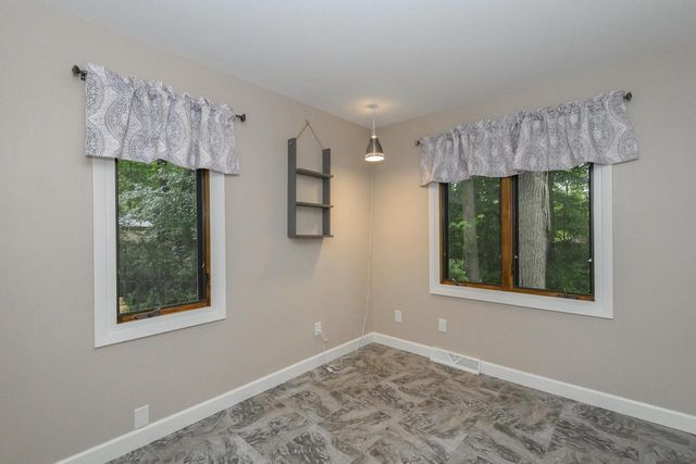 5253 W Woodland DRIVE, Brown Deer, WI 53223
