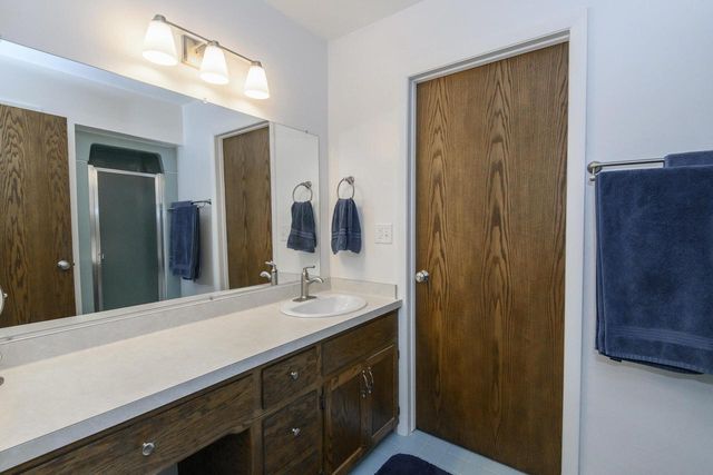 5253 W Woodland DRIVE, Brown Deer, WI 53223